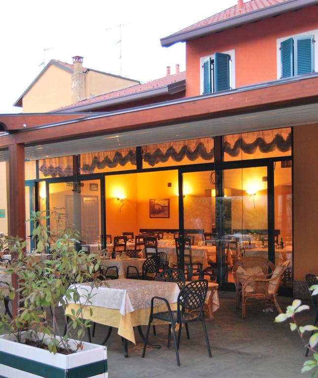 Hotel Ristorante Morus Бураго-ди-Мольгора Экстерьер фото